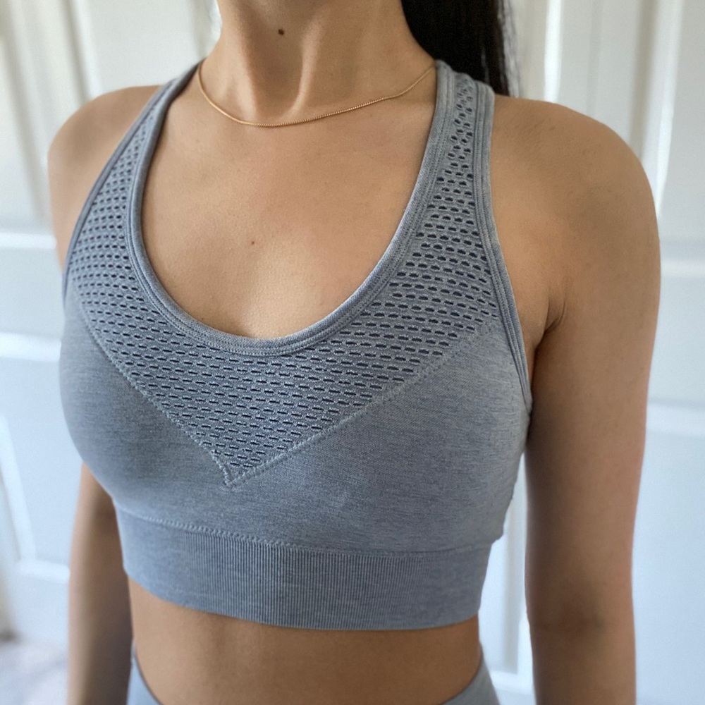 SOOTHE - Sky Blue Workout Lounge 2 Piece Set: Sports Bra & Leggings - Picture 3 of 8